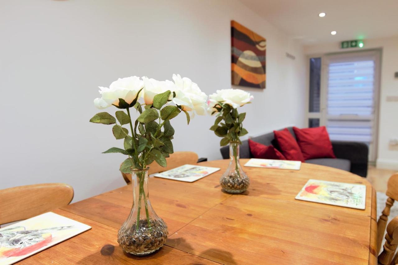 Stylish 2 Bedroom Apartment In The Heart Of Greenwich Londýn Exteriér fotografie