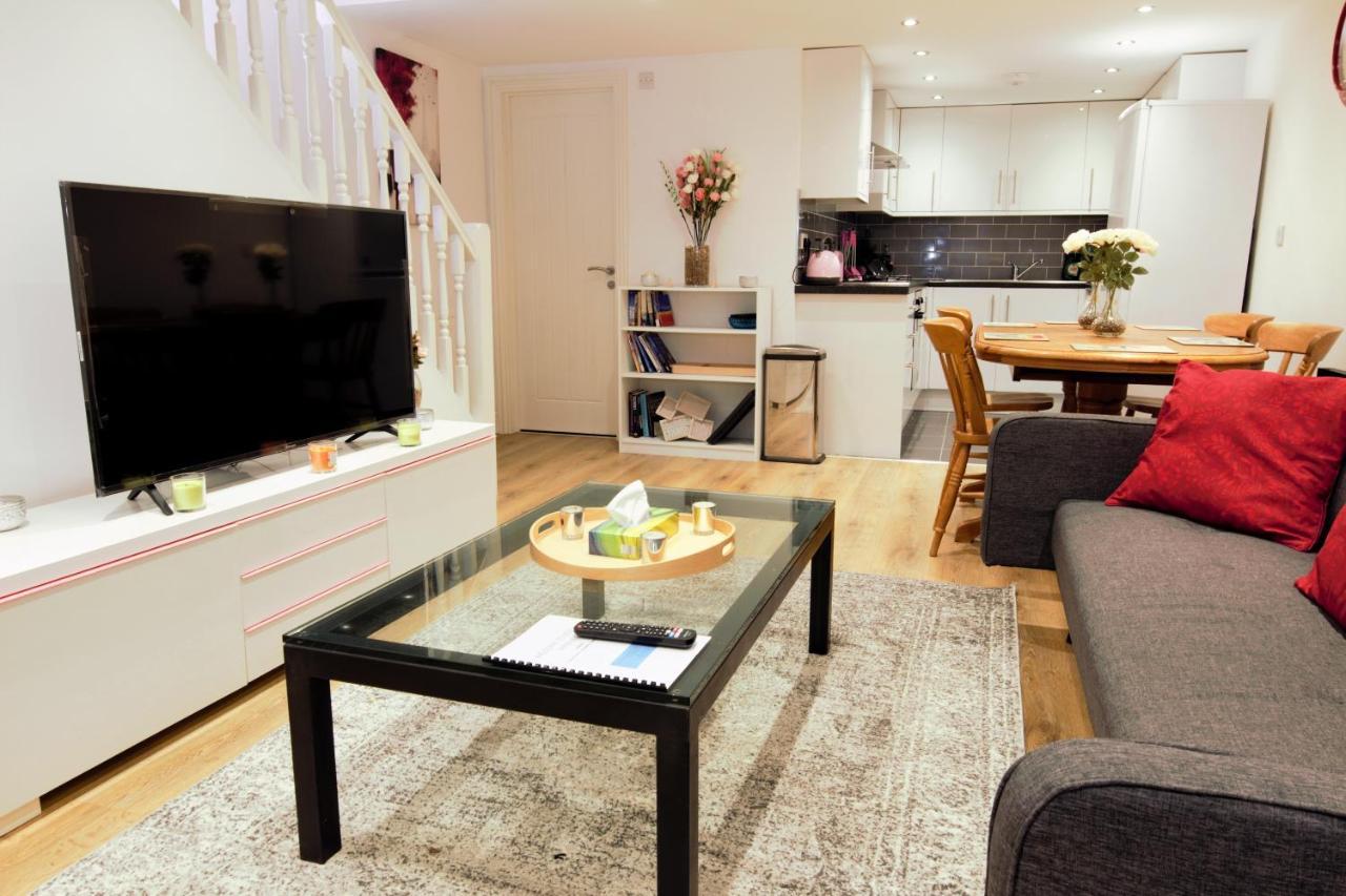 Stylish 2 Bedroom Apartment In The Heart Of Greenwich Londýn Exteriér fotografie